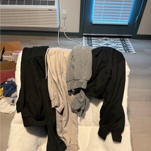 Stylish Cropped Jackets and Sweatshirts